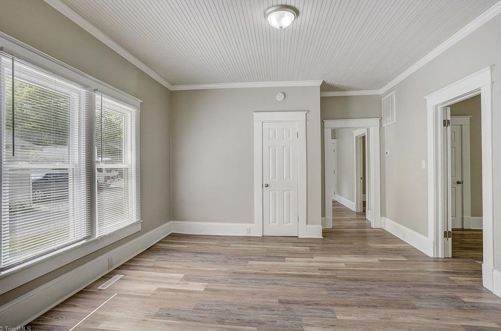 2311 Vandalia Rd, Greensboro NC  27406-6451 exterior