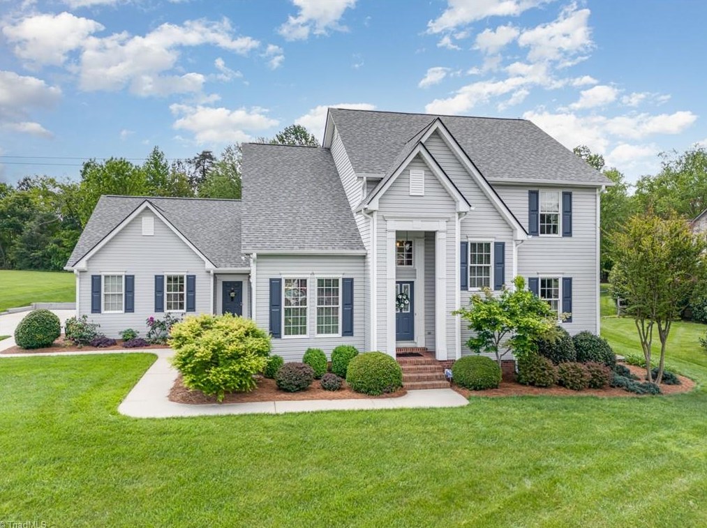 1167 Charleston Dr, Winston Salem, NC 27107-9630
