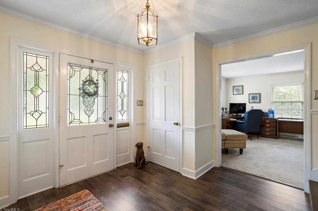 1028 Briarcliff Rd, Burlington, NC 27215
