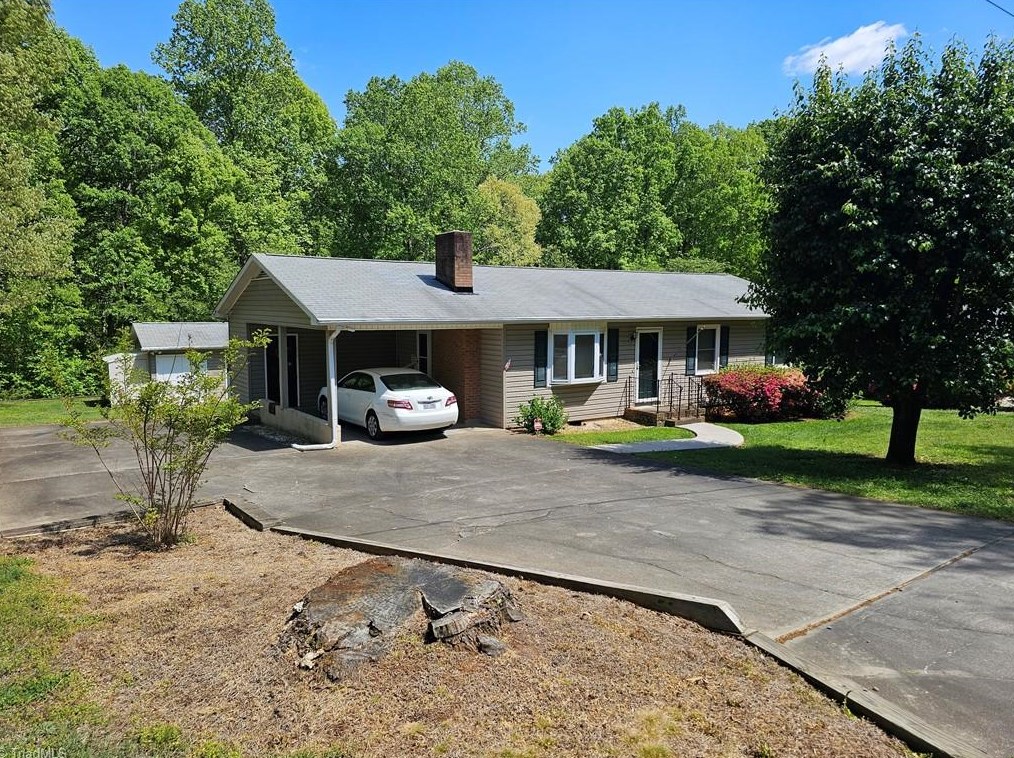 4050 Granby St, Winston Salem, NC 27101-2176