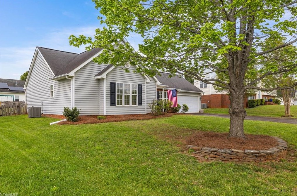 5467 Hundley Rd, Winston Salem, NC 27106-8730