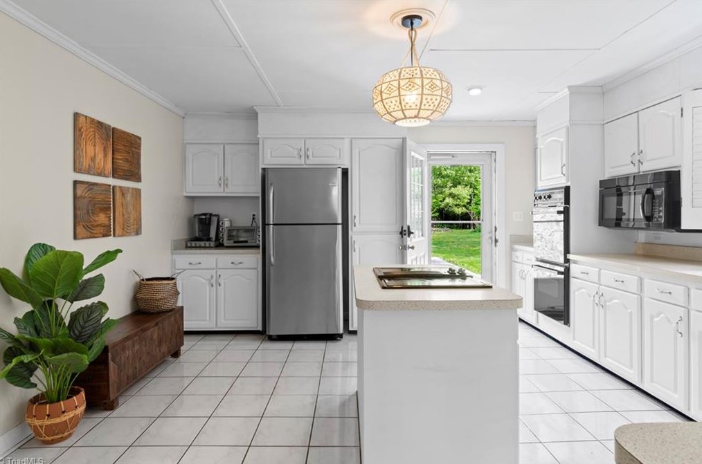 144 Woodard Rd, Lexington NC  27292-9431 exterior