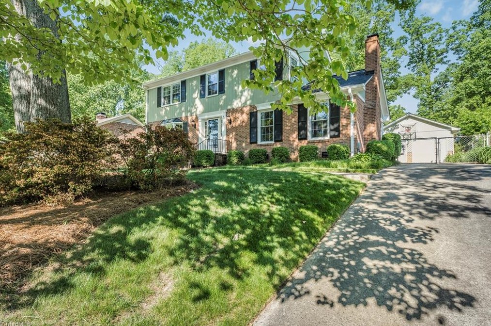 1719 Aftonshire Dr, Greensboro NC  27410-2920 exterior