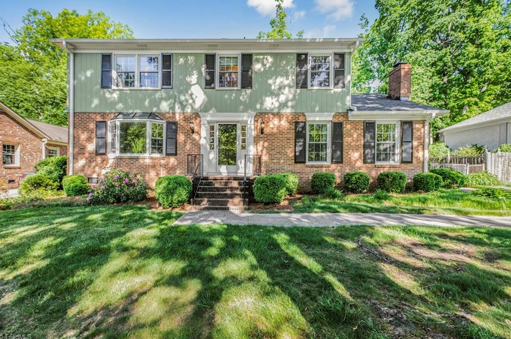 1719 Aftonshire Dr, Greensboro NC  27410-2920 exterior