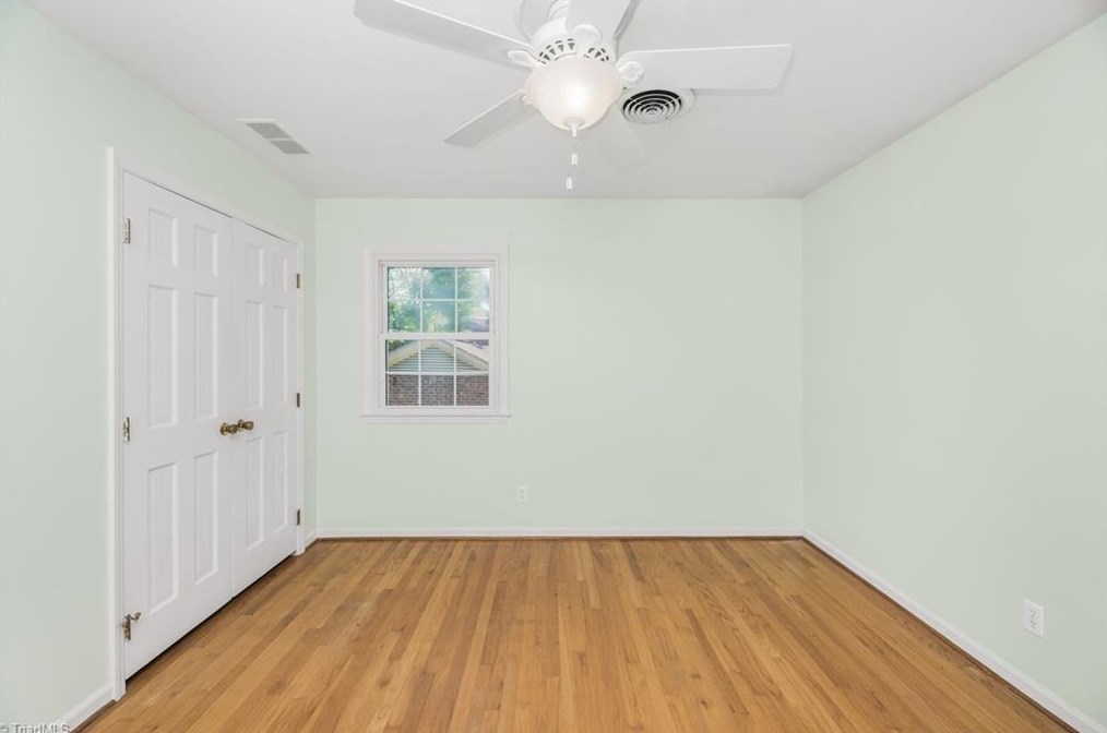 1719 Aftonshire Dr, Greensboro NC  27410-2920 exterior