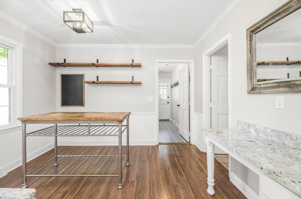 1719 Aftonshire Dr, Greensboro NC  27410-2920 exterior