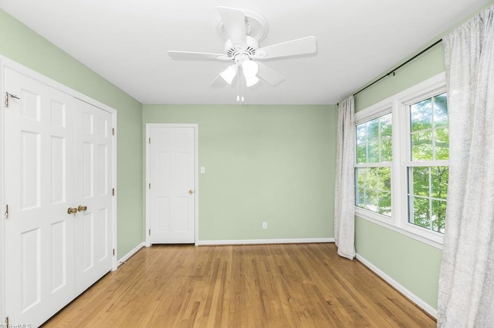 1719 Aftonshire Dr, Greensboro NC  27410-2920 exterior