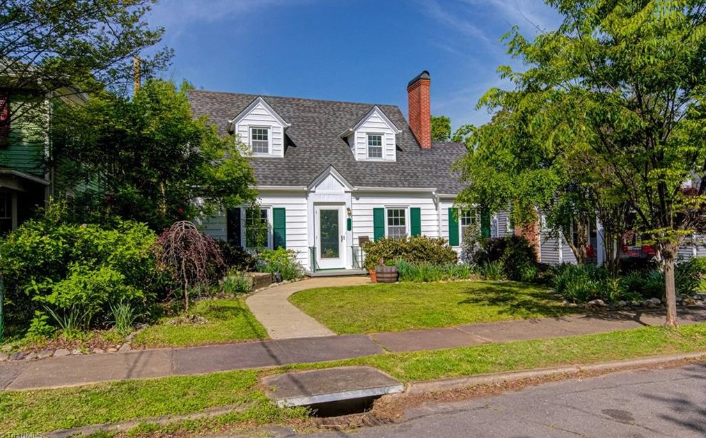 668 Irving St, Winston Salem, NC 27103-3724
