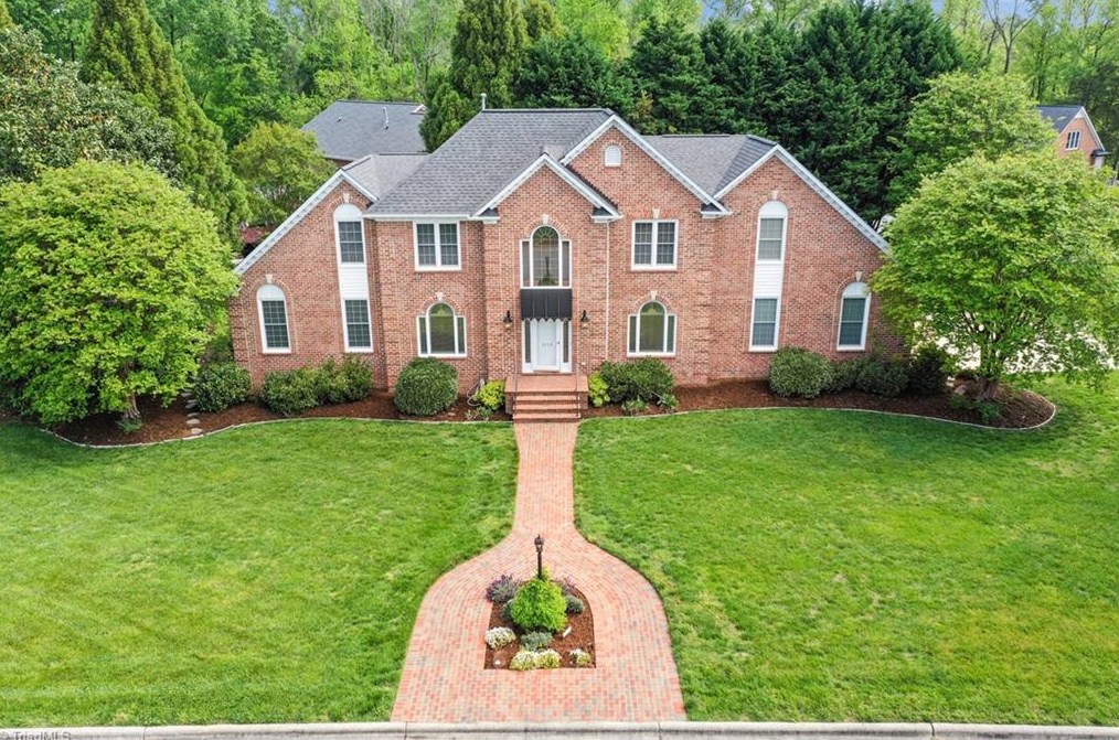 3105 Keswick Dr, Burlington, NC 27215