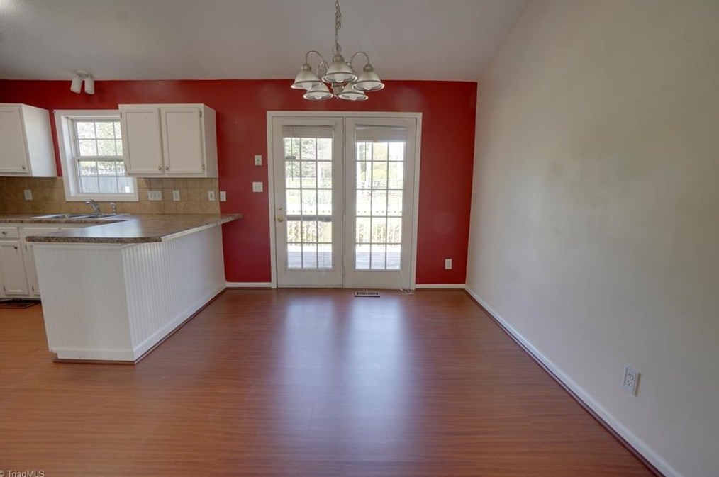 7100 Chaftain Pl, Greensboro NC  27410-8658 exterior