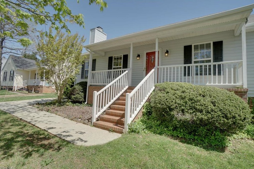 7100 Chaftain Pl, Greensboro NC  27410-8658 exterior