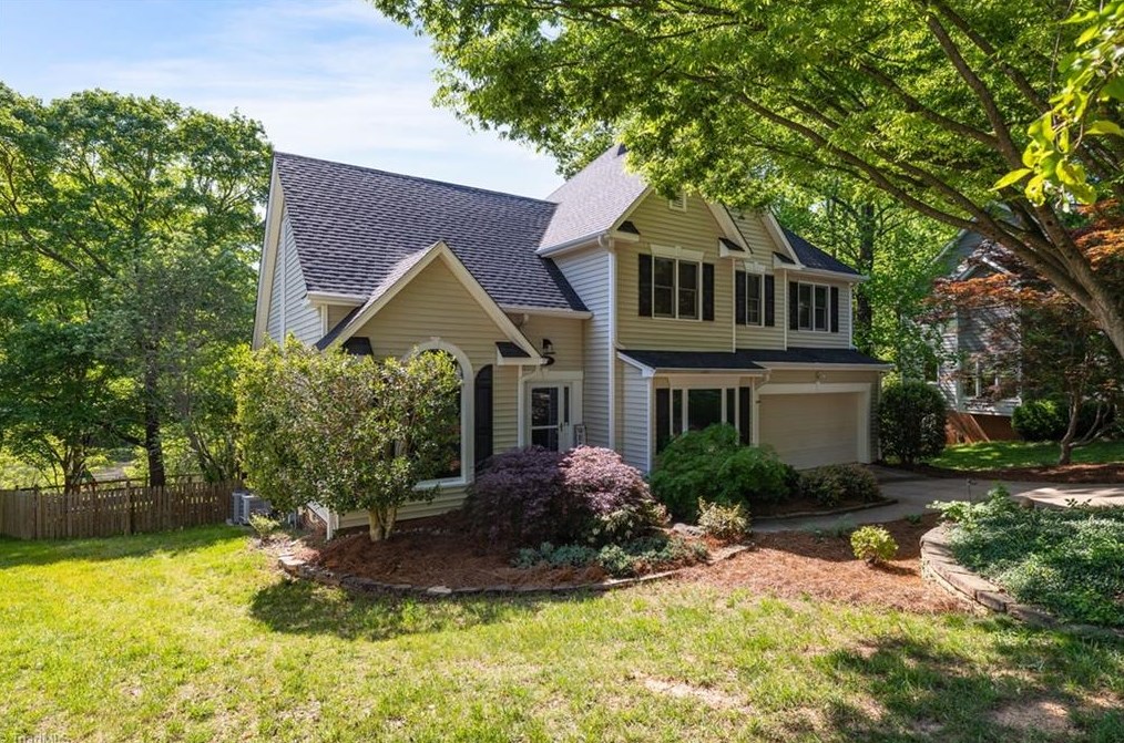 3503 Turnberry Ln, Greensboro NC 27410-8227 exterior