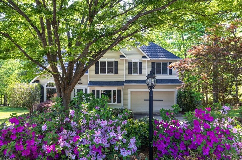 3503 Turnberry Ln, Greensboro NC 27410-8227 exterior