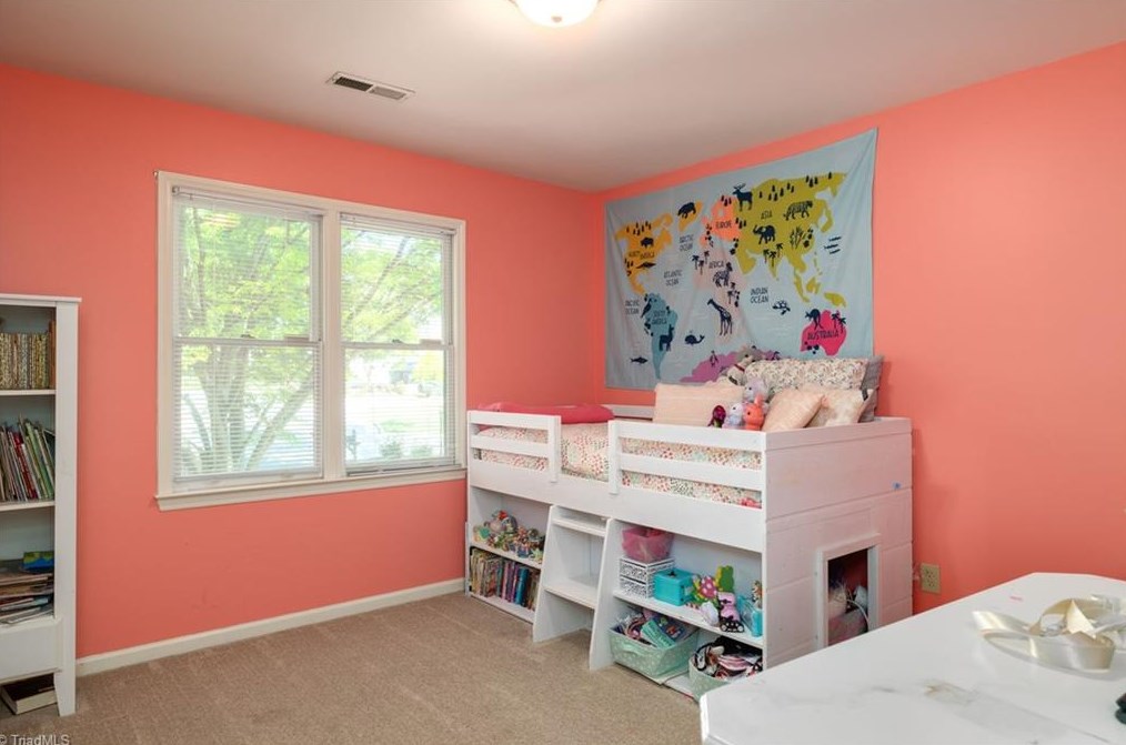 3503 Turnberry Ln, Greensboro NC 27410-8227 exterior