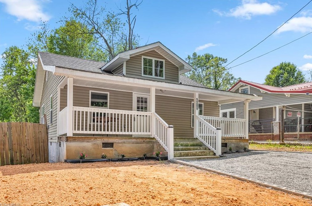 1208 Anderson Pl, High Point NC  27260-6807 exterior