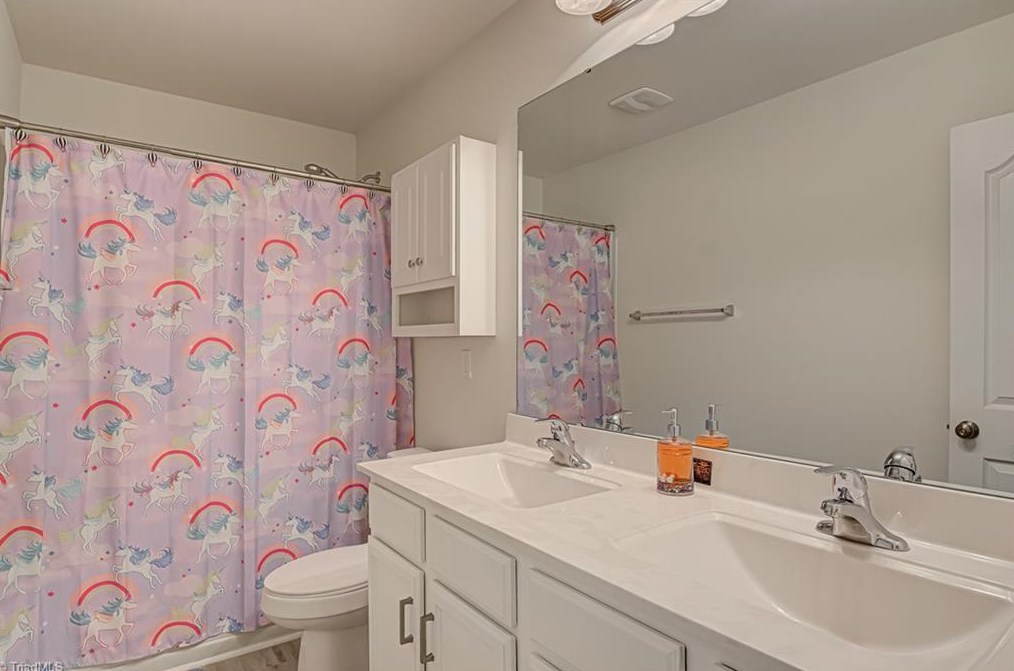 711 Traveller Dr, Whitsett NC  27377-8790 exterior