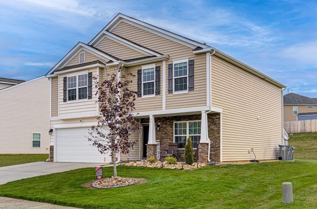 711 Traveller Dr, Whitsett, NC 27377-8791
