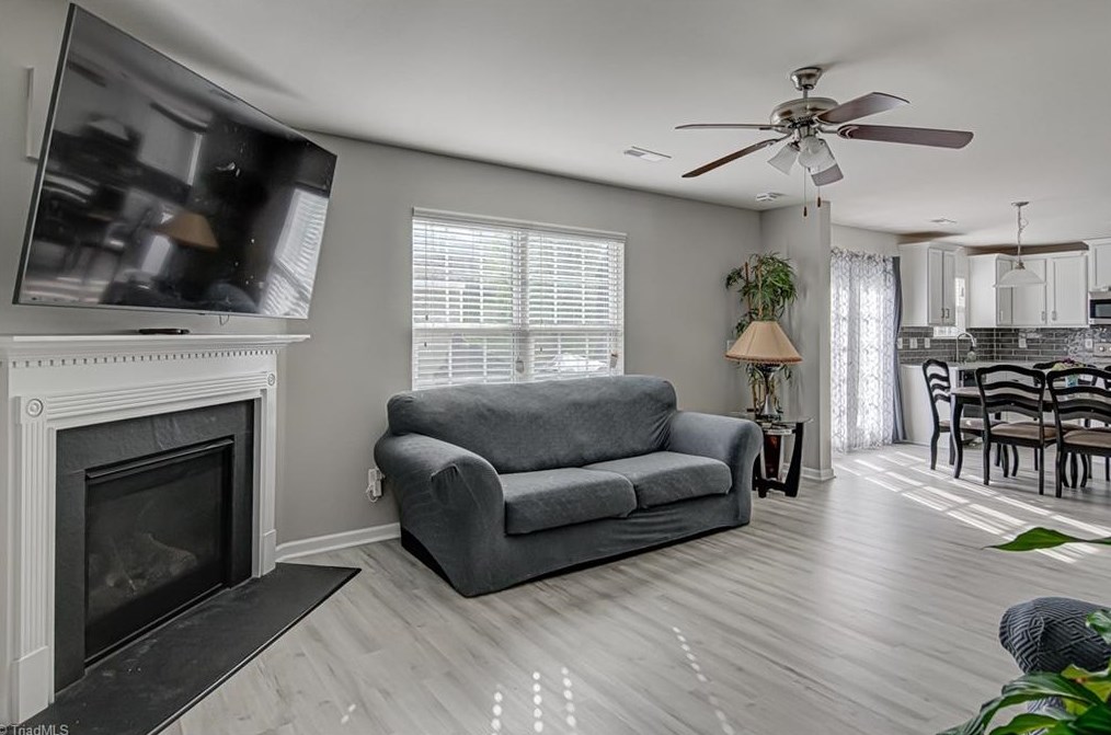 711 Traveller Dr, Whitsett NC  27377-8790 exterior