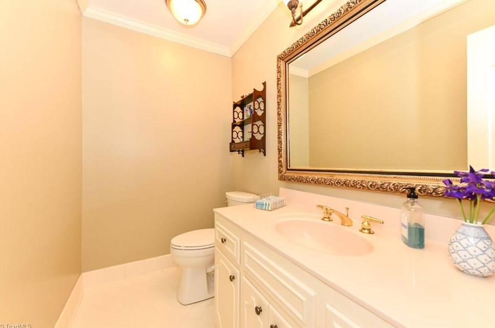 4217 Tallwood Dr, Greensboro NC  27410-4523 exterior