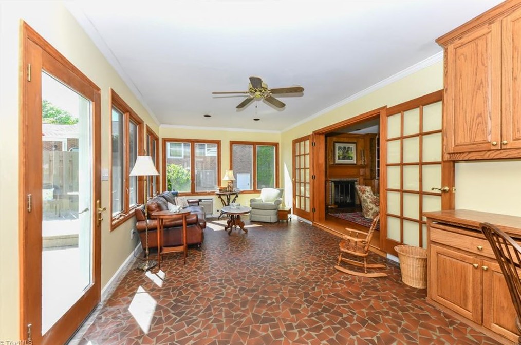 4217 Tallwood Dr, Greensboro NC  27410-4523 exterior