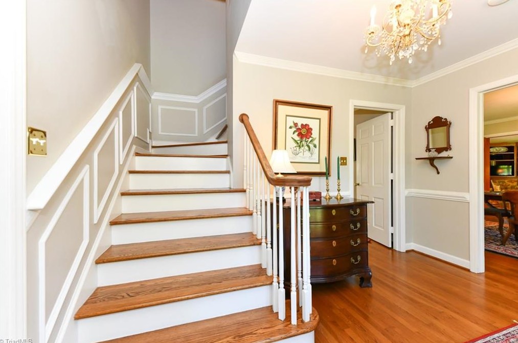 4217 Tallwood Dr, Greensboro NC  27410-4523 exterior