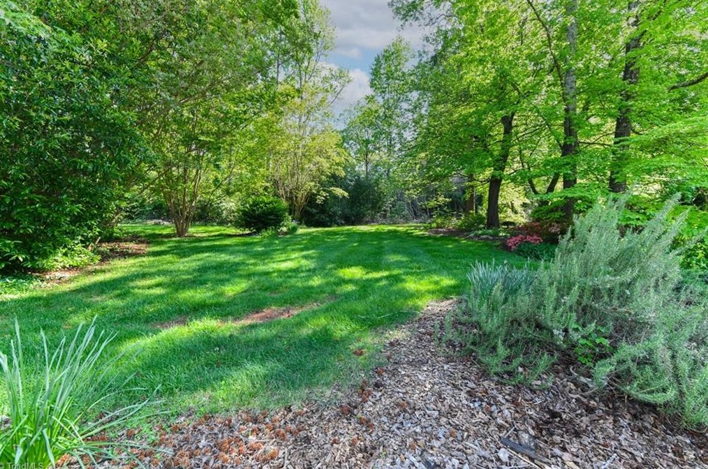 4217 Tallwood Dr, Greensboro NC  27410-4523 exterior