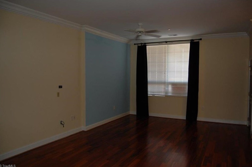 360 S Elm St, Greensboro, NC 27401