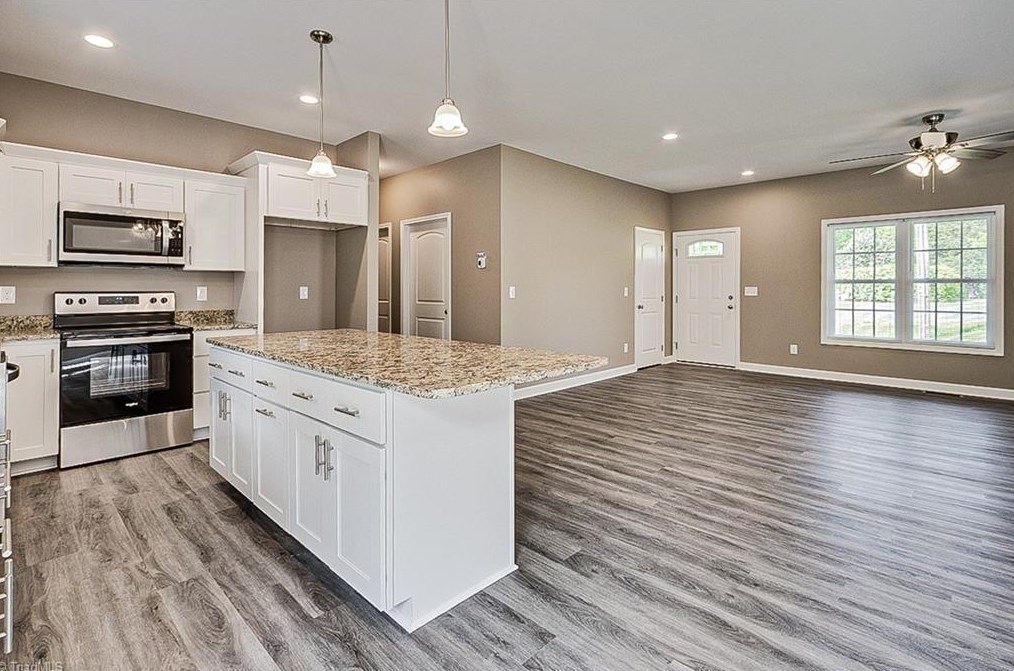 2648 Idlewild Drive Ext, Randleman NC 27317-7533 exterior