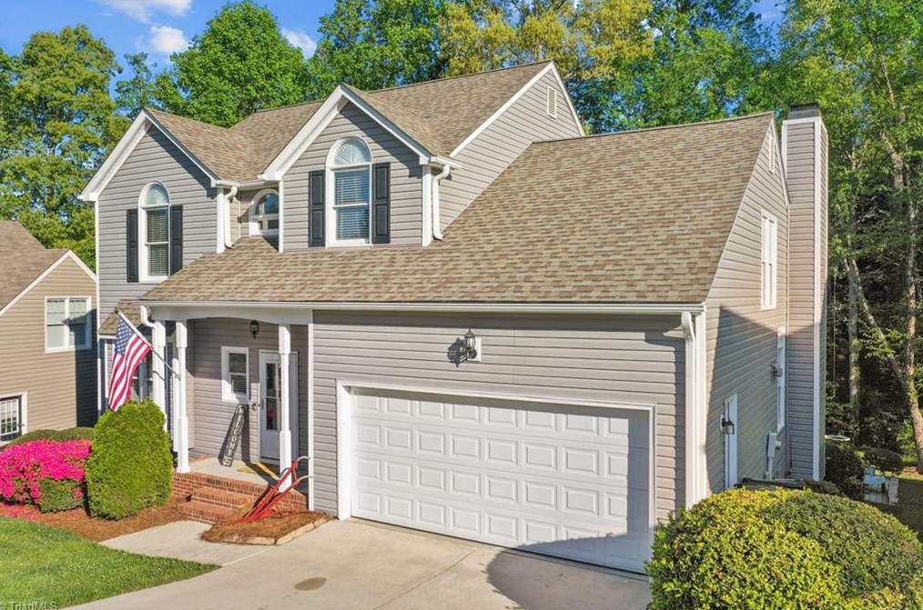 8 Bearkling Pl, Greensboro, NC 27407-6394
