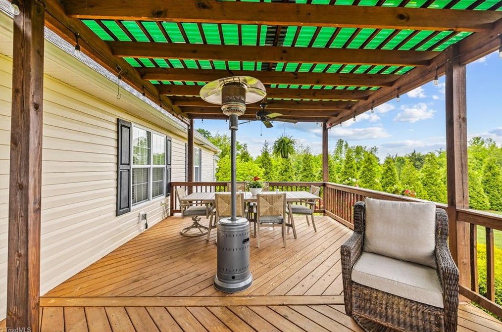 135 Golden Rod Ln, Lexington NC  27295-6887 exterior