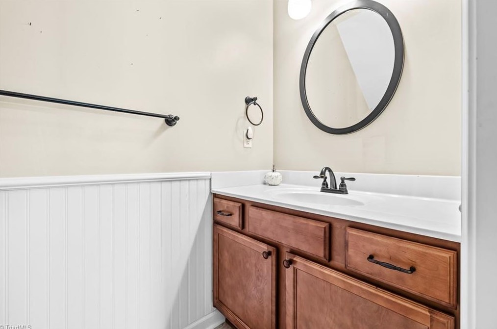 135 Golden Rod Ln, Lexington NC  27295-6887 exterior