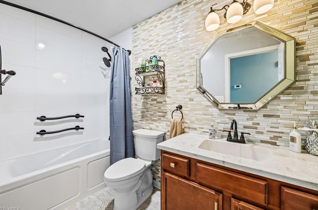 135 Golden Rod Ln, Lexington NC  27295-6887 exterior