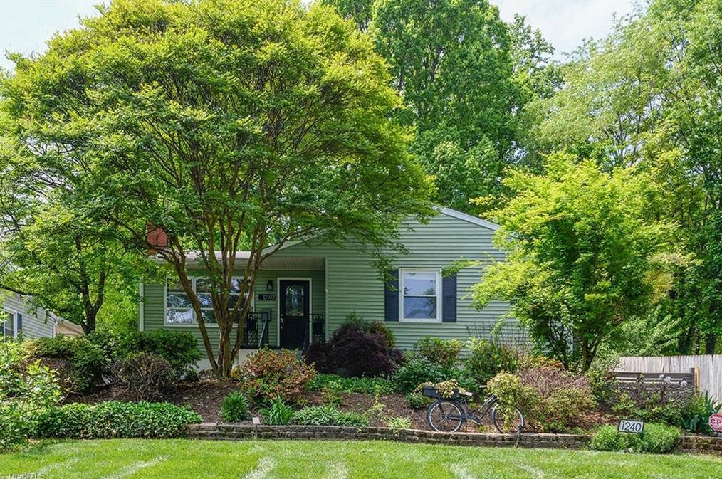 1240 Irving St, Winston Salem, NC 27103-5016