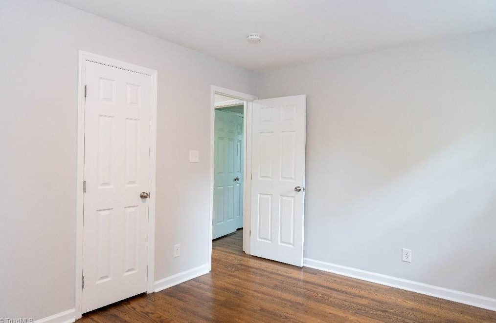 112 Revere Dr, Greensboro NC  27407-1202 exterior