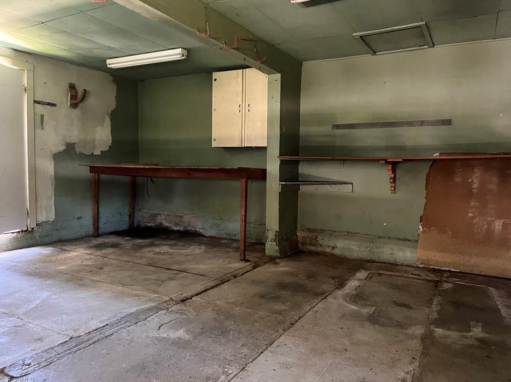 221 Spring St, Farmington NC 27028-2235 exterior