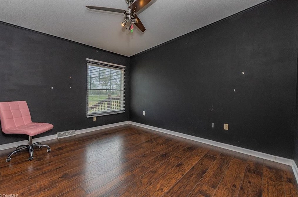 1520 Burgess Rd, Cycle NC 27020-7651 exterior