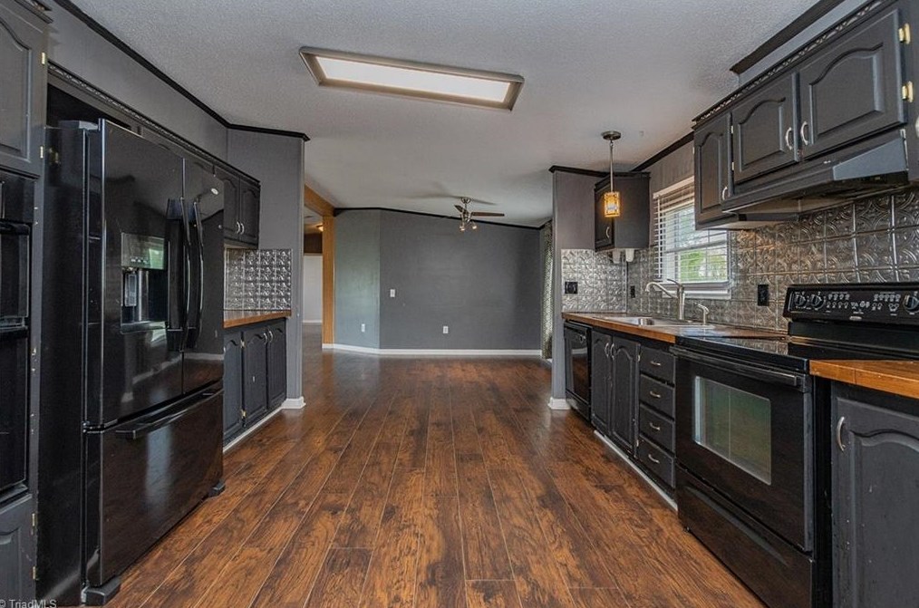 1520 Burgess Rd, Cycle NC 27020-7651 exterior