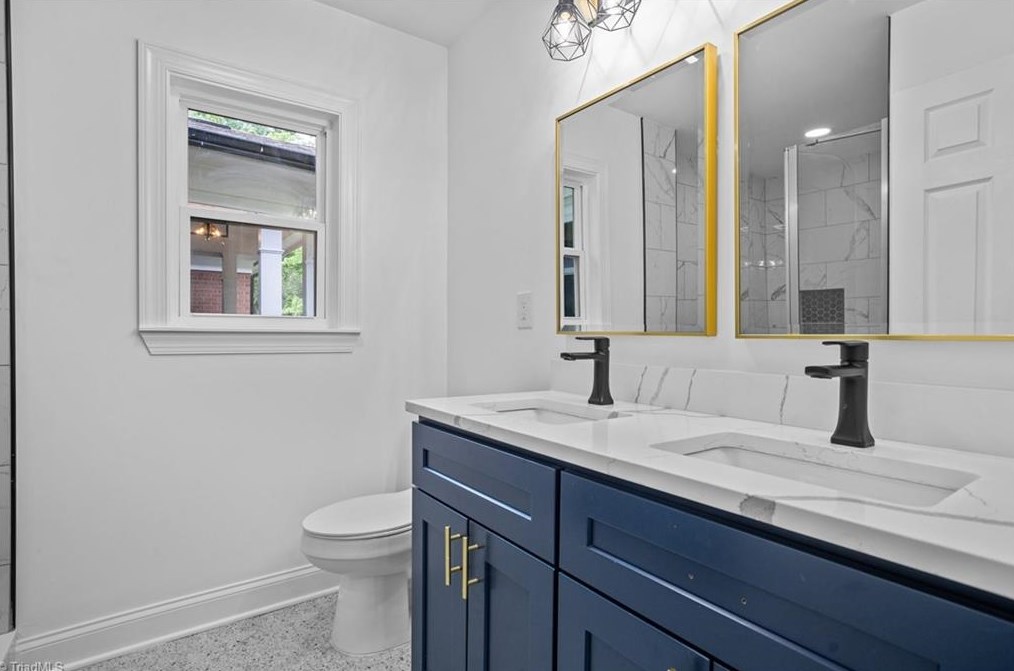 630 Chester Rd, Winston Salem NC  27104-1704 exterior