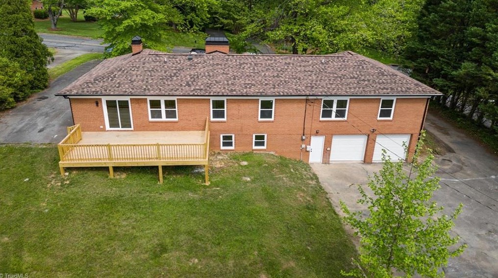 630 Chester Rd, Winston Salem NC  27104-1704 exterior