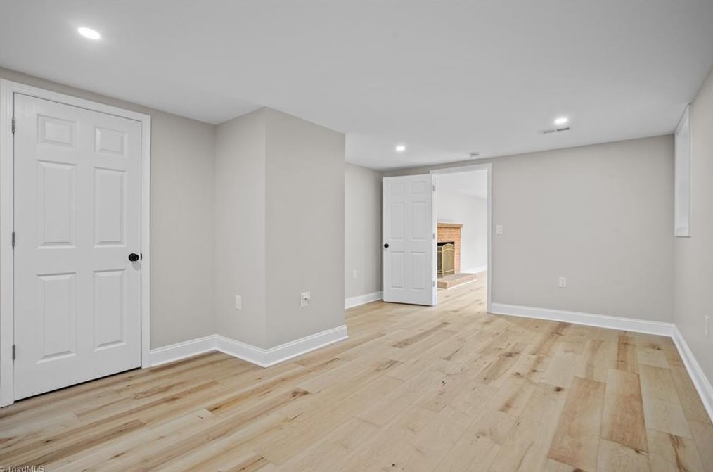 630 Chester Rd, Winston Salem NC  27104-1704 exterior