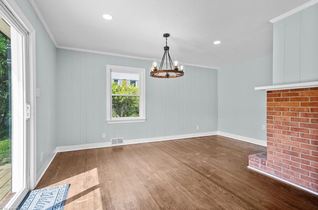 630 Chester Rd, Winston Salem NC  27104-1704 exterior