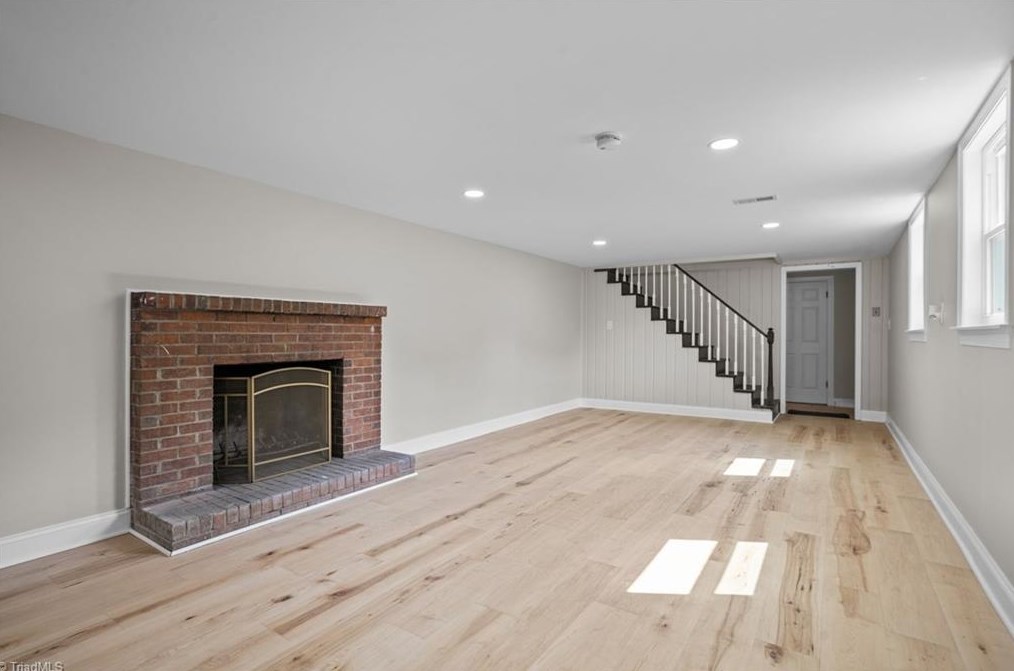 630 Chester Rd, Winston Salem NC  27104-1704 exterior