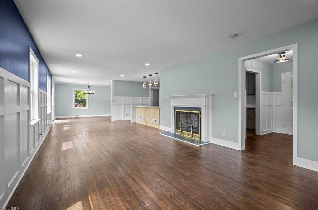 630 Chester Rd, Winston Salem NC  27104-1704 exterior