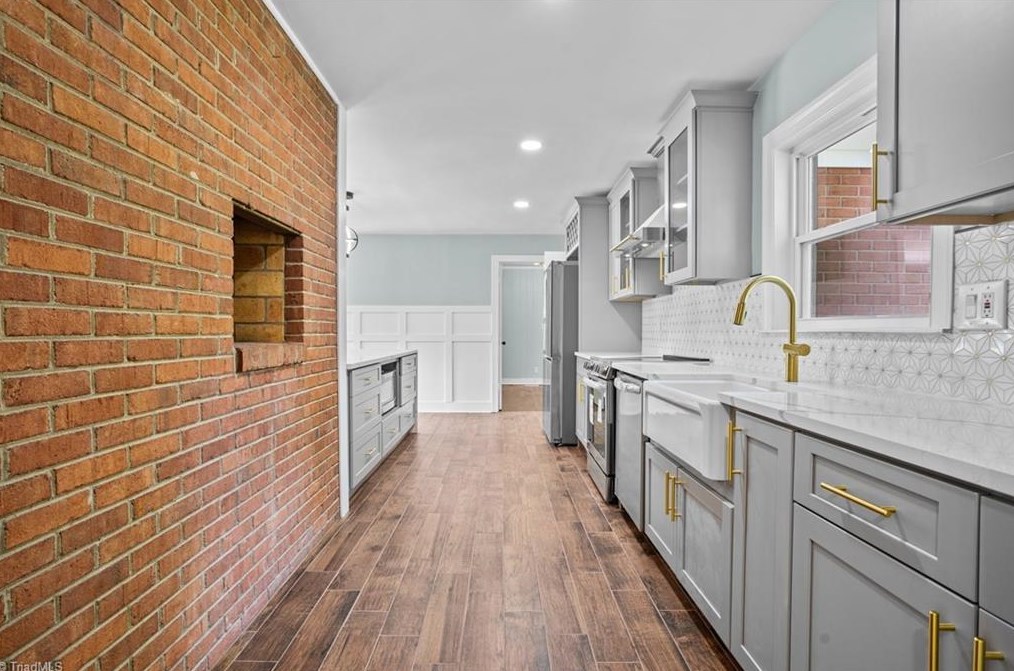 630 Chester Rd, Winston Salem NC  27104-1704 exterior