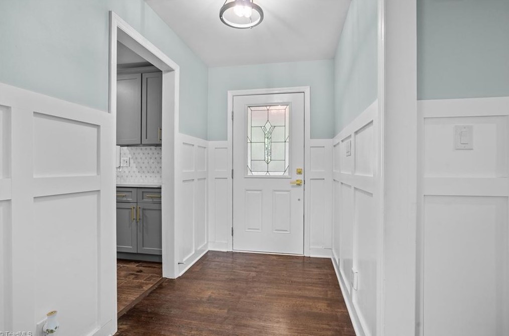 630 Chester Rd, Winston Salem NC  27104-1704 exterior