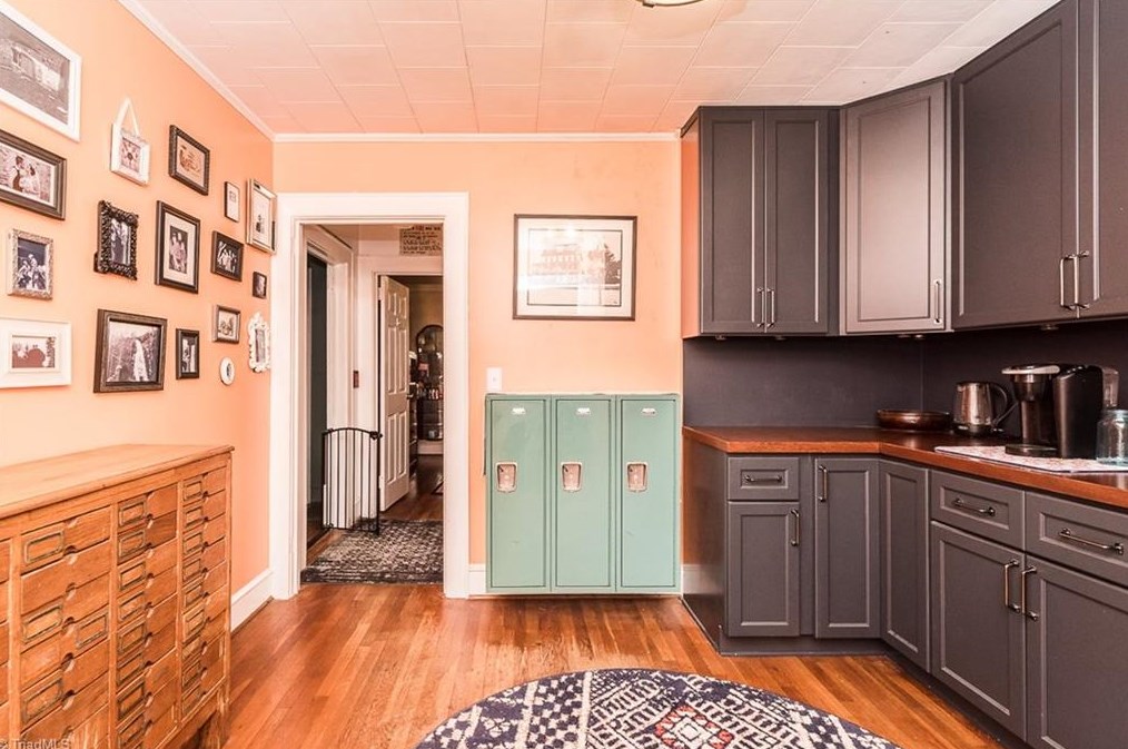 2212 Wrenn St, Burlington NC  27215-7229 exterior