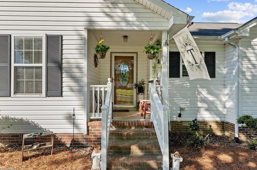 2606 Durham Meadows Ct, Burlington, NC 27217-8804