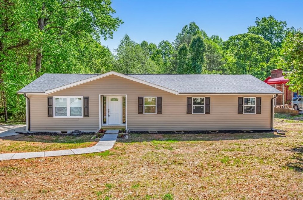 4263 Mecum Rd, Walkertown, NC 27051