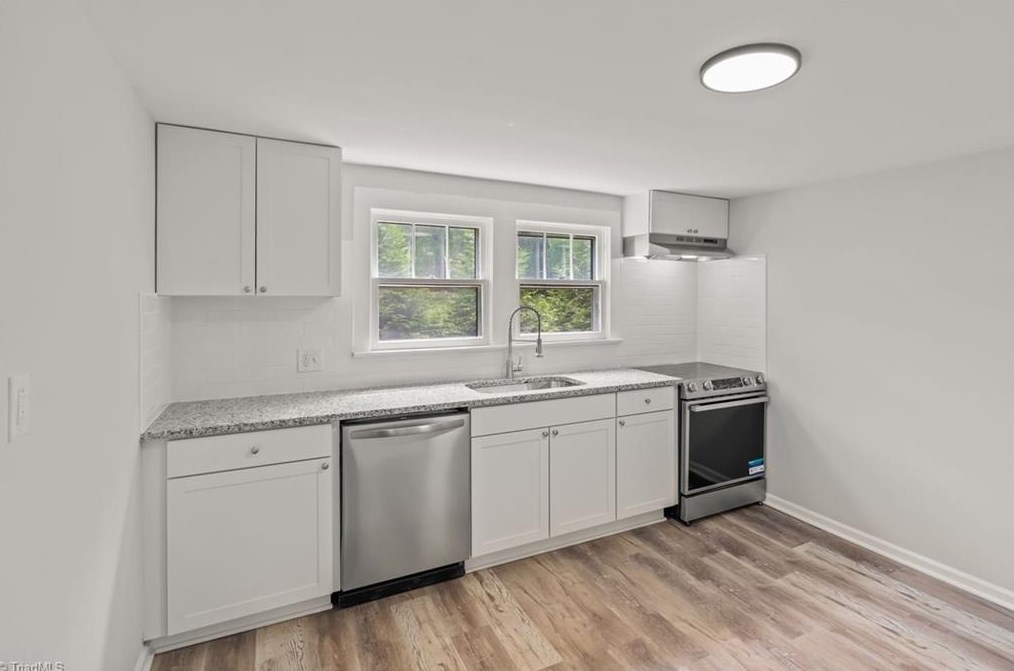 829 Pine Circle Dr, High Point NC  27265-1953 exterior