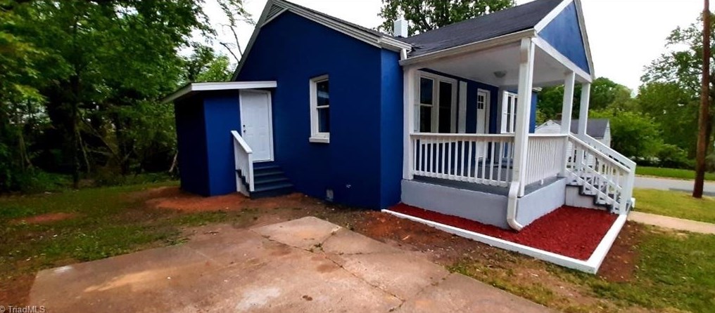 402 Pennsylvania Ave, Reidsville, NC 27320
